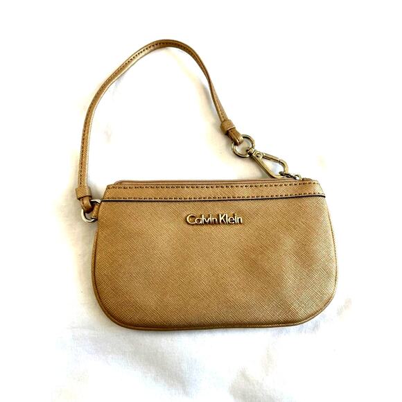 Calvin Klein Clutch Wristlet  Champagne Color  NWOT 7" x 4" - Picture 1 of 4